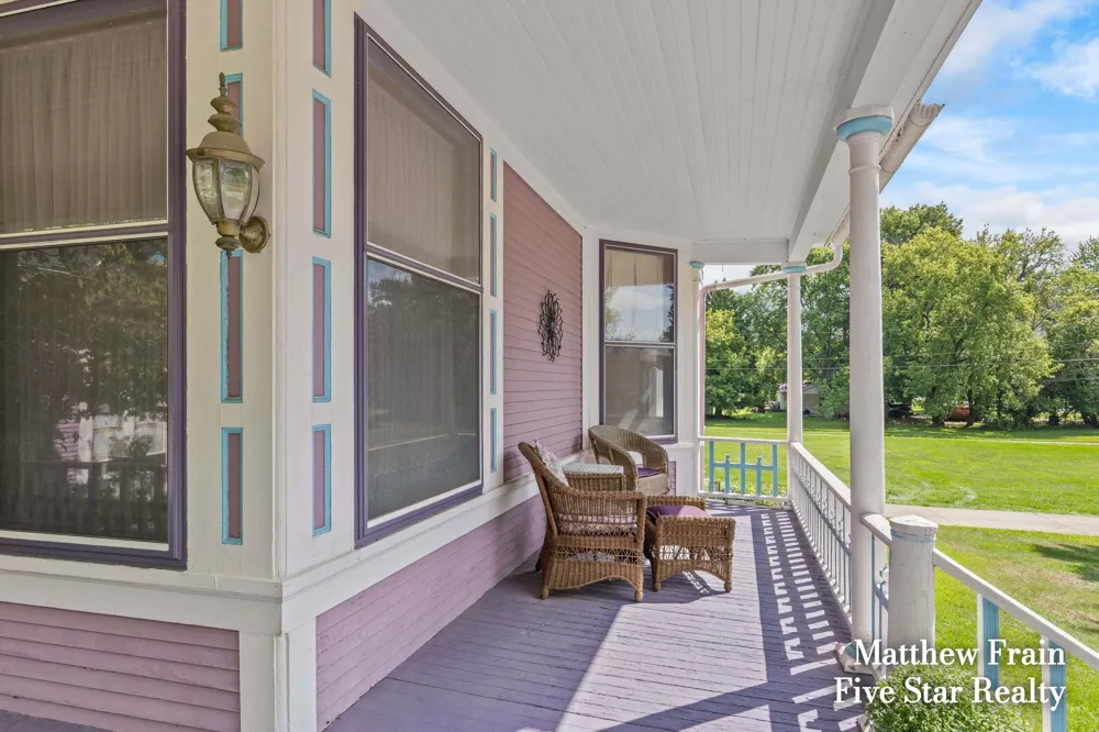 357 Leonard Street NW Grand Rapids, MI 49534