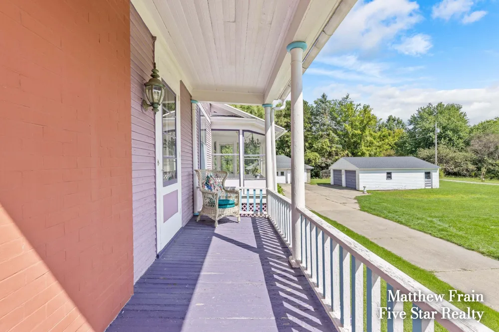 357 Leonard Street NW Grand Rapids, MI 49534
