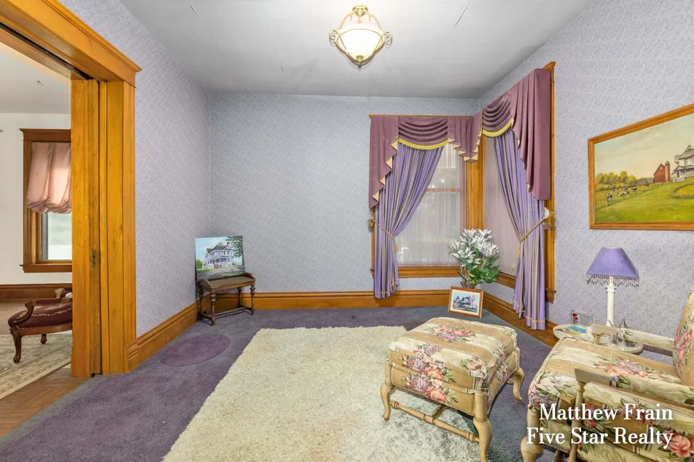 357 Leonard Street NW Grand Rapids, MI 49534