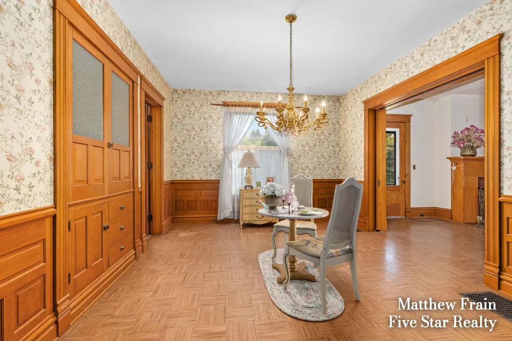 357 Leonard Street NW Grand Rapids, MI 49534