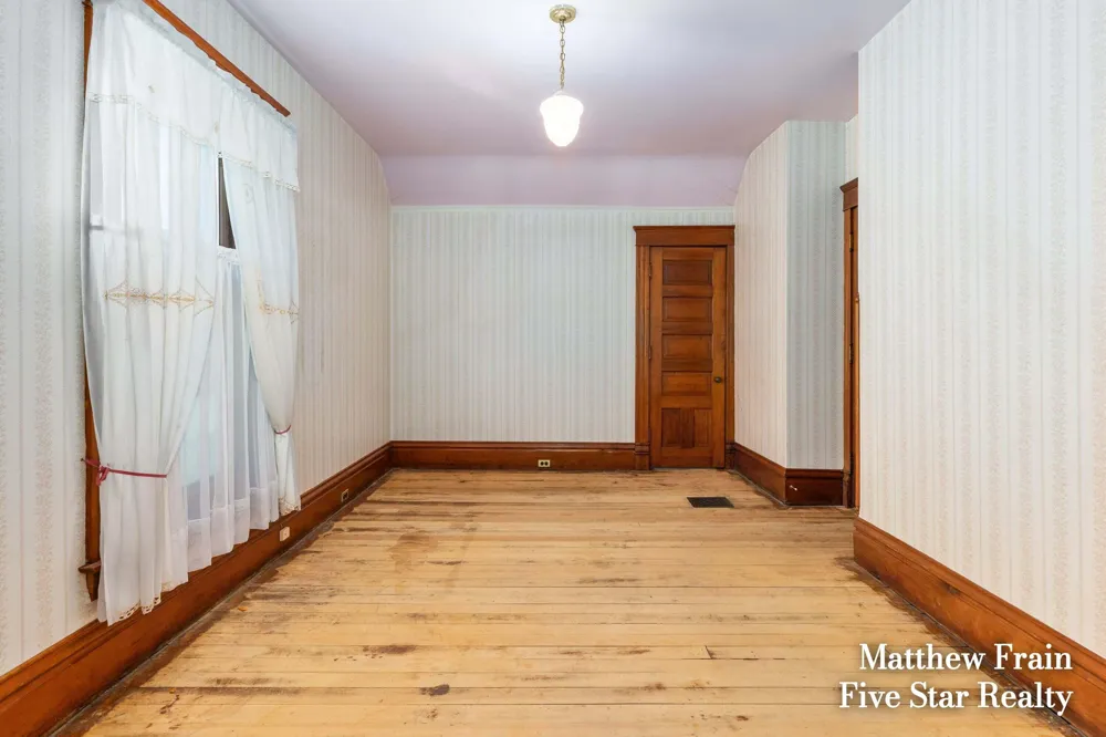 357 Leonard Street NW Grand Rapids, MI 49534