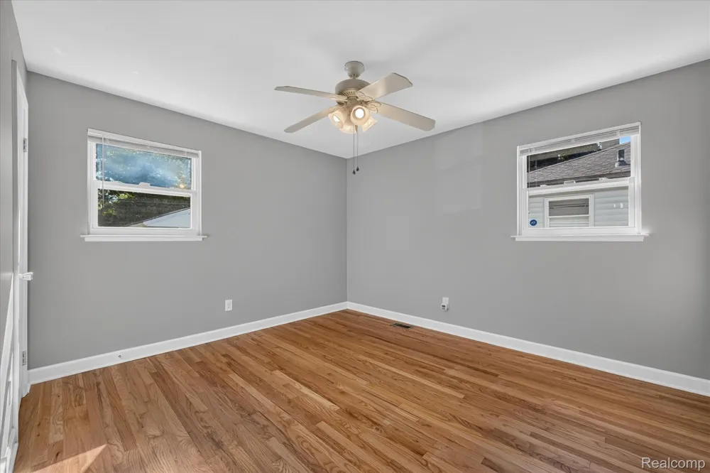 19360 KINLOCH STREET Redford Charter Township, MI 48240