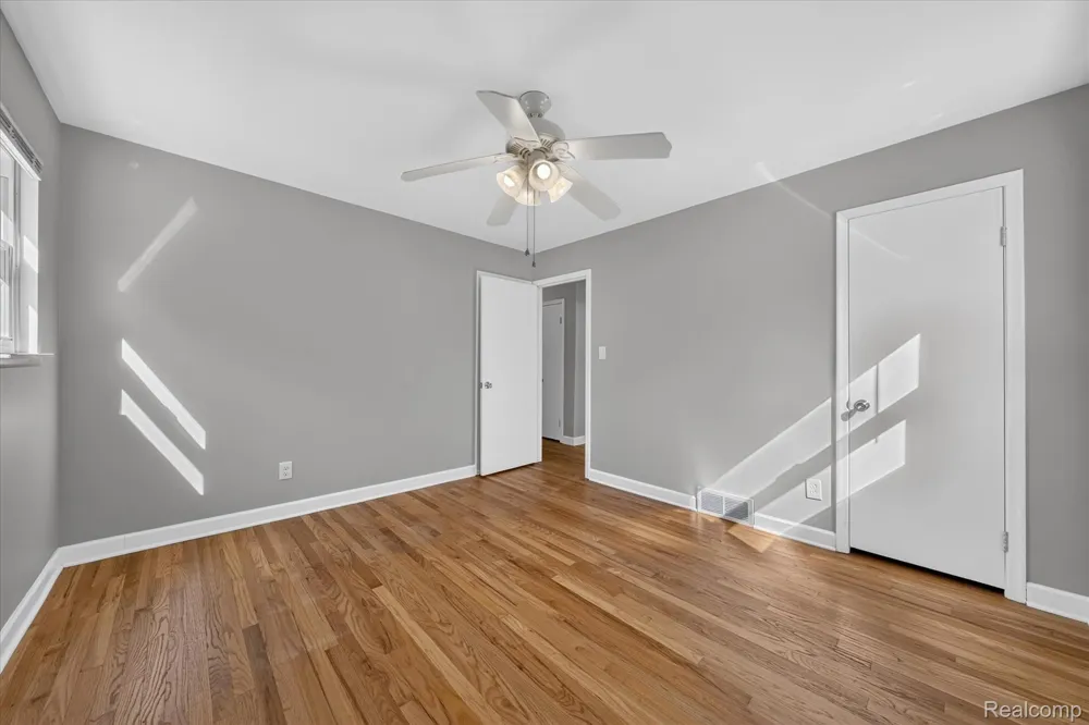 19360 KINLOCH STREET Redford Charter Township, MI 48240