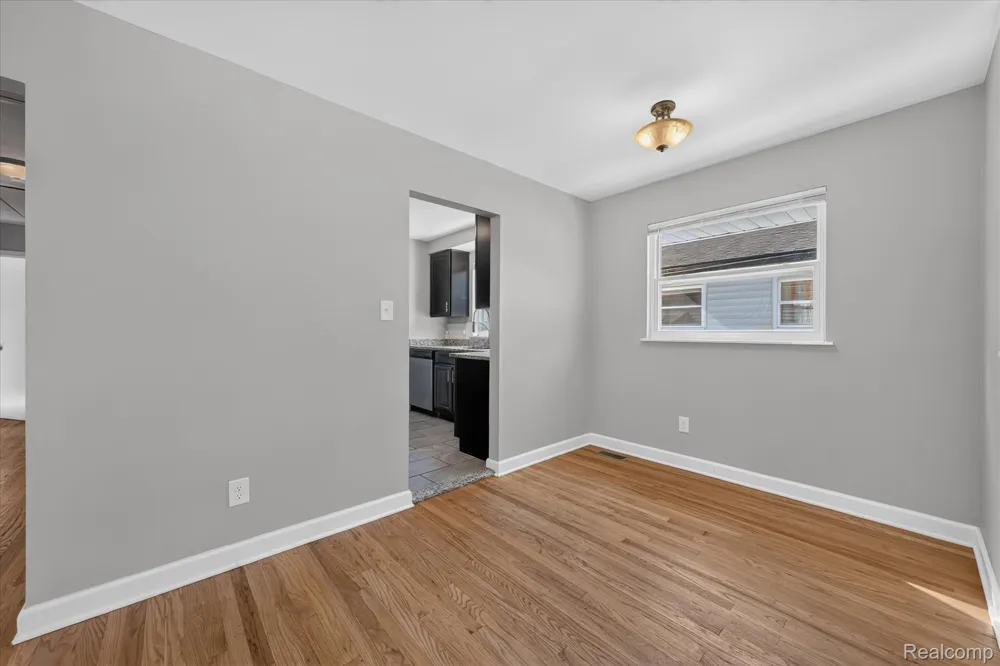 19360 KINLOCH STREET Redford Charter Township, MI 48240