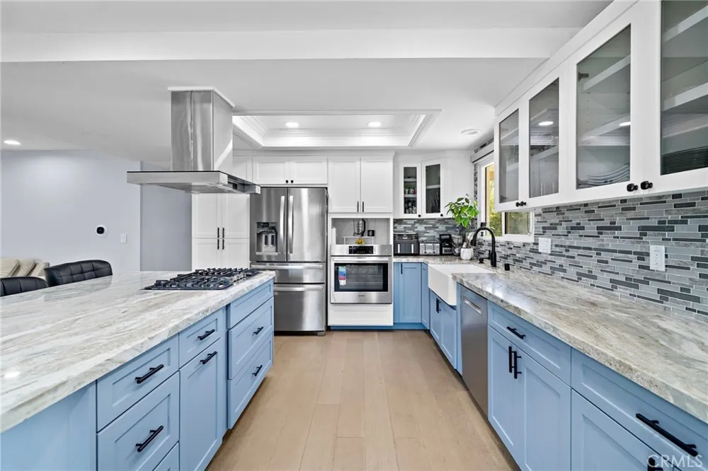 2750 San Carlos Costa Mesa, CA 92626