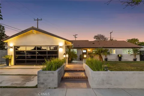 2750 San Carlos