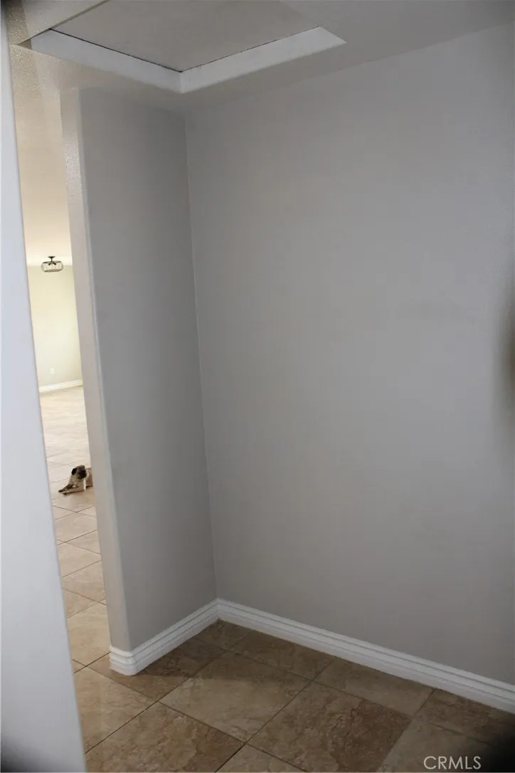 12072 Pacific Phelan, CA 92371
