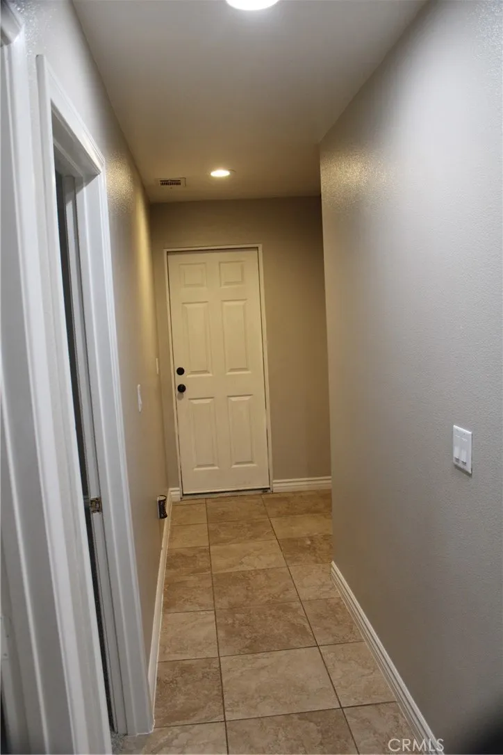 12072 Pacific Phelan, CA 92371