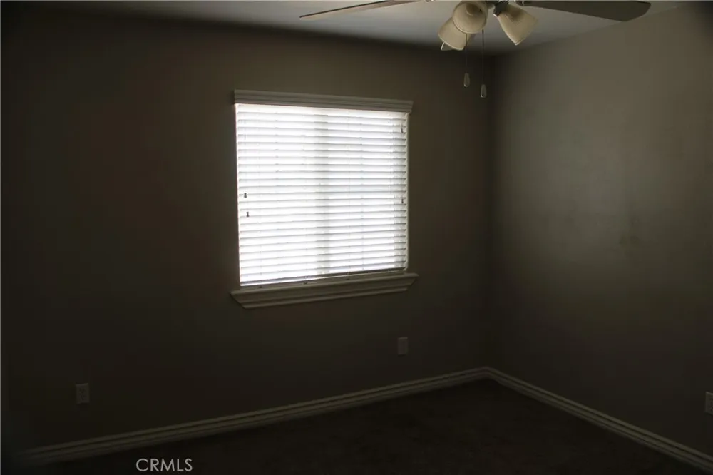 12072 Pacific Phelan, CA 92371