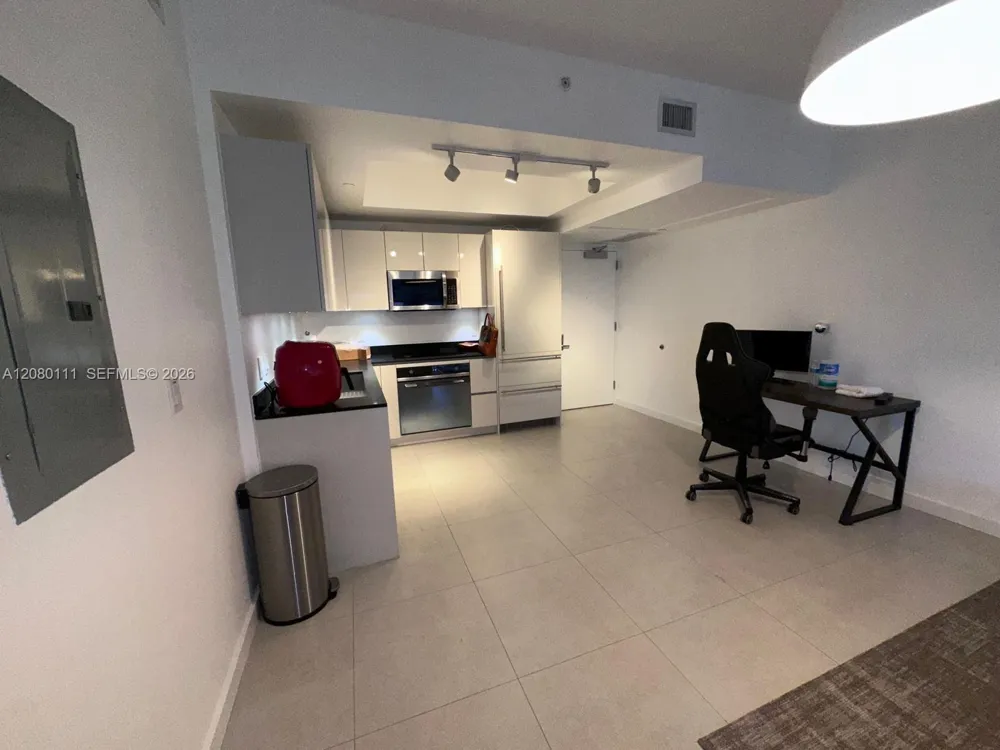 1010 Brickell Ave #4507 Miami, FL 33131