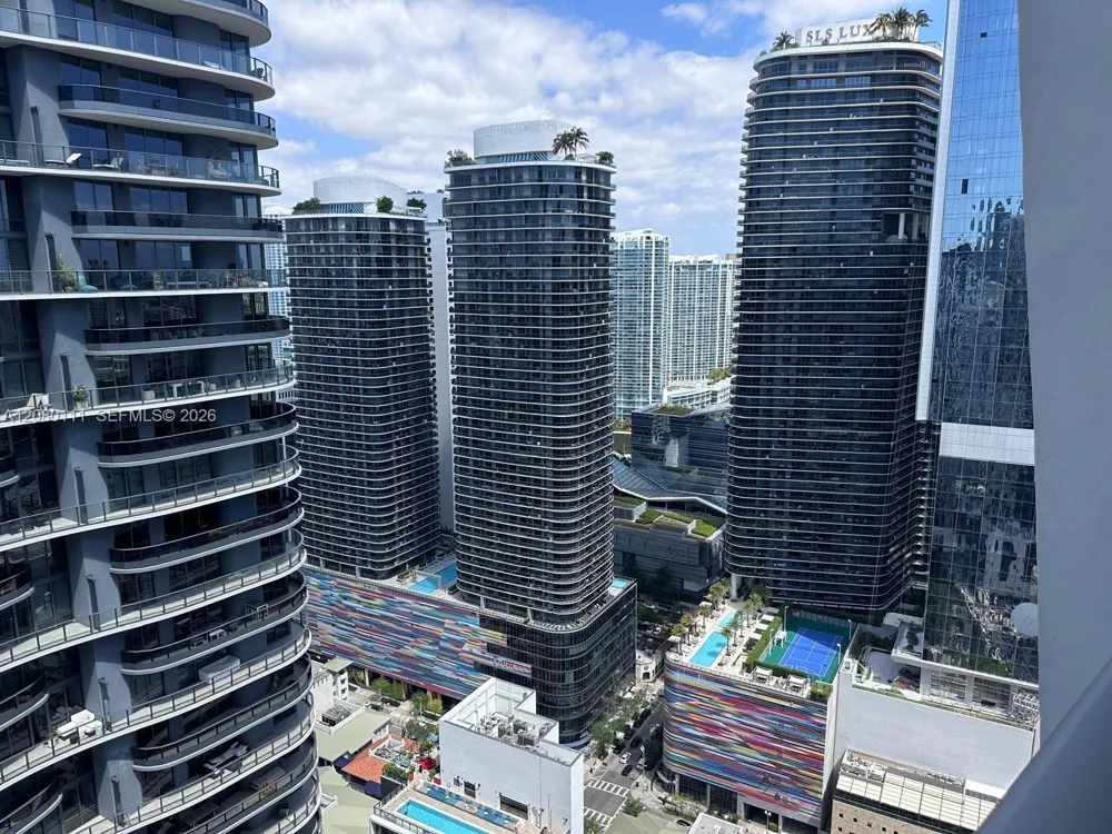 1010 Brickell Ave #4507 Miami, FL 33131