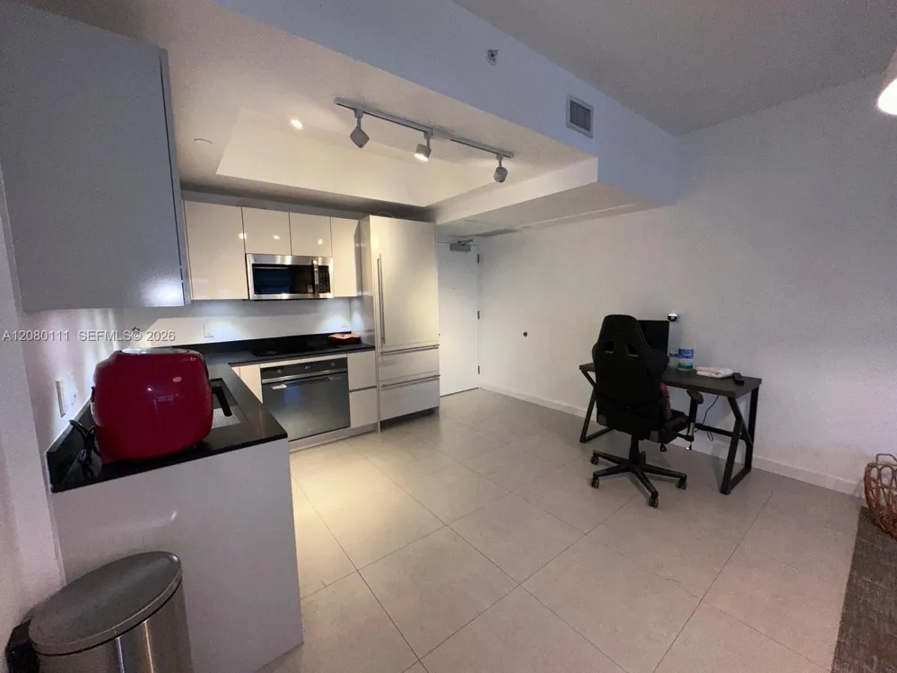 1010 Brickell Ave #4507 Miami, FL 33131