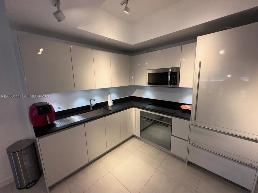 1010 Brickell Ave #4507 Miami, FL 33131