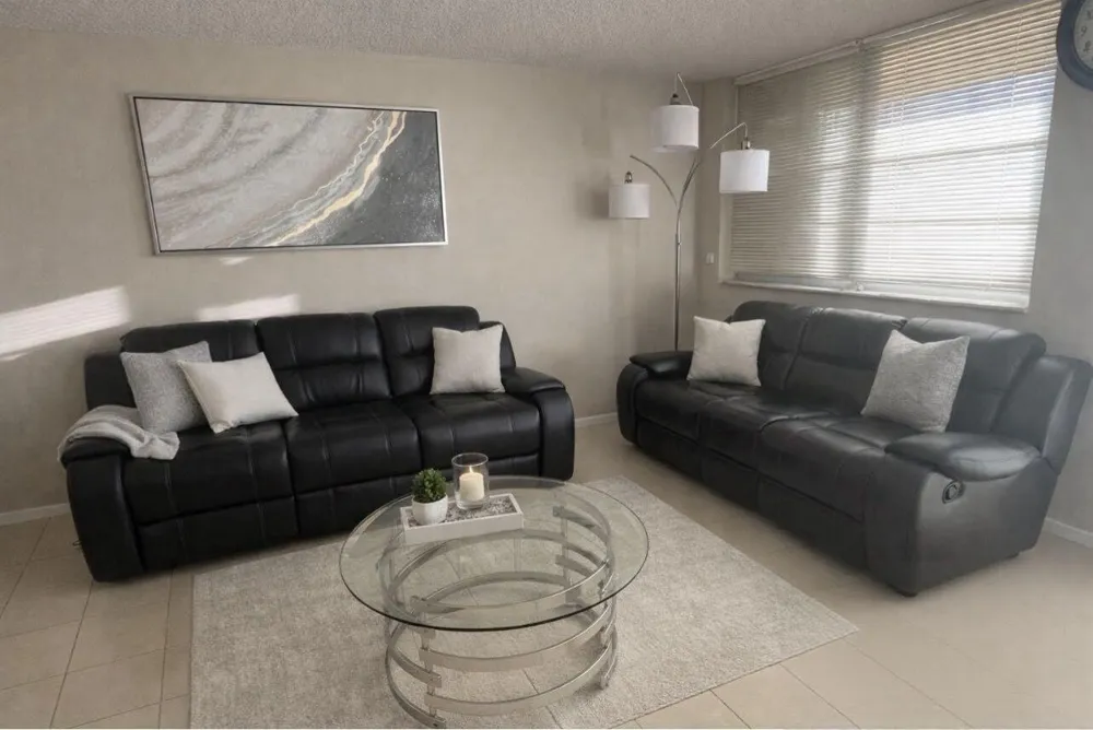 3001 W Rolling Hills #608 Davie, FL 33328