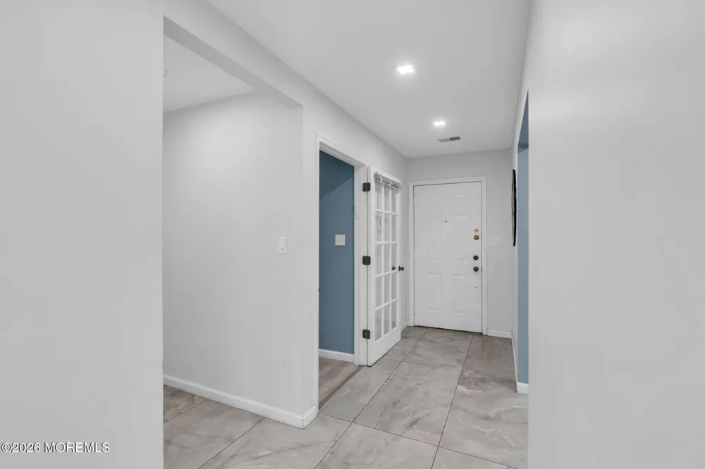 516 Woodbine Lane Lakewood, NJ 08701