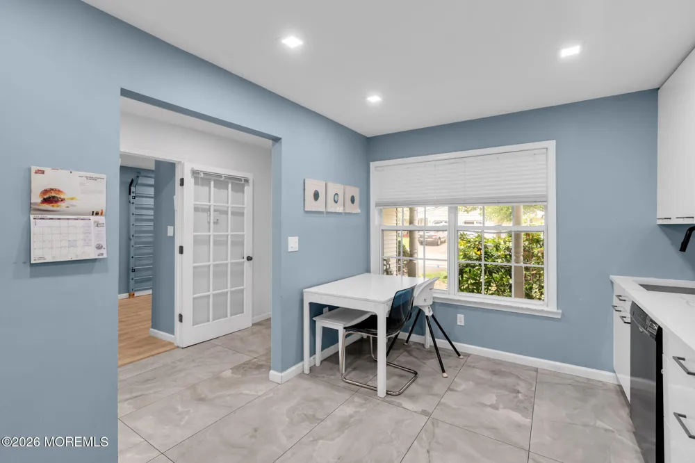 516 Woodbine Lane Lakewood, NJ 08701