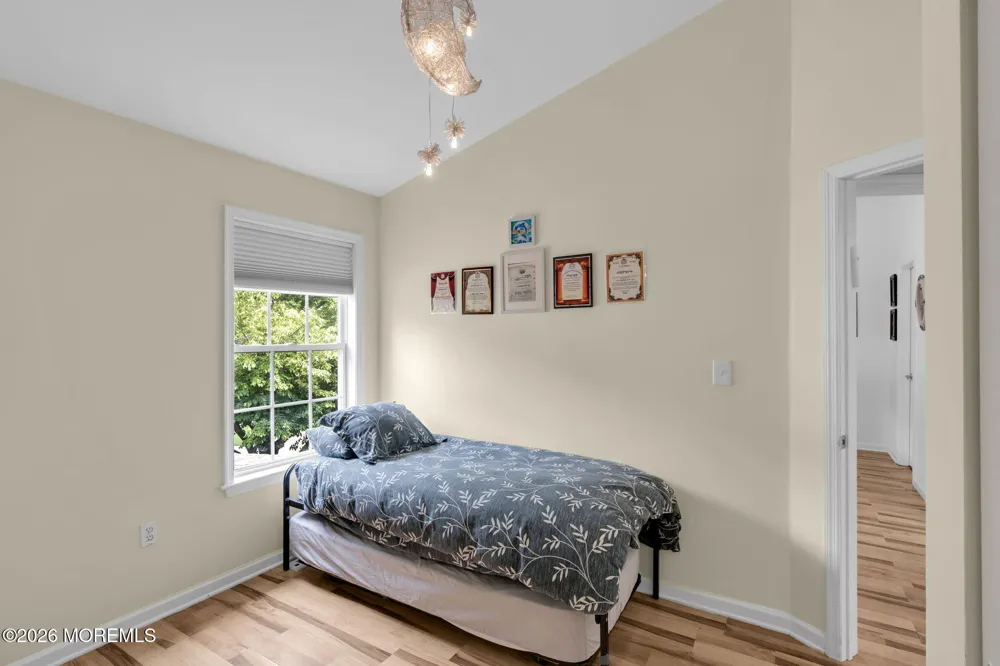 516 Woodbine Lane Lakewood, NJ 08701