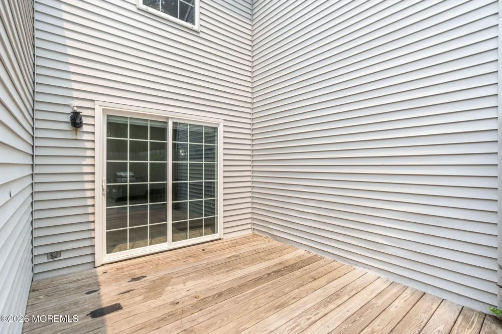 516 Woodbine Lane Lakewood, NJ 08701