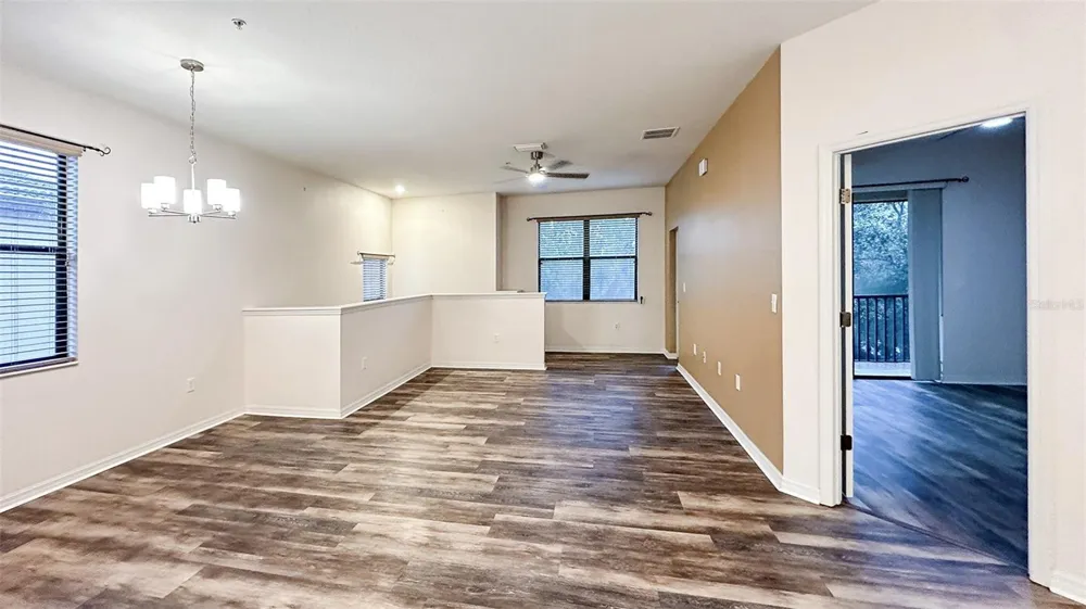 4218 VIA PIEDRA CIRCLE #4-201 Sarasota, FL 34233