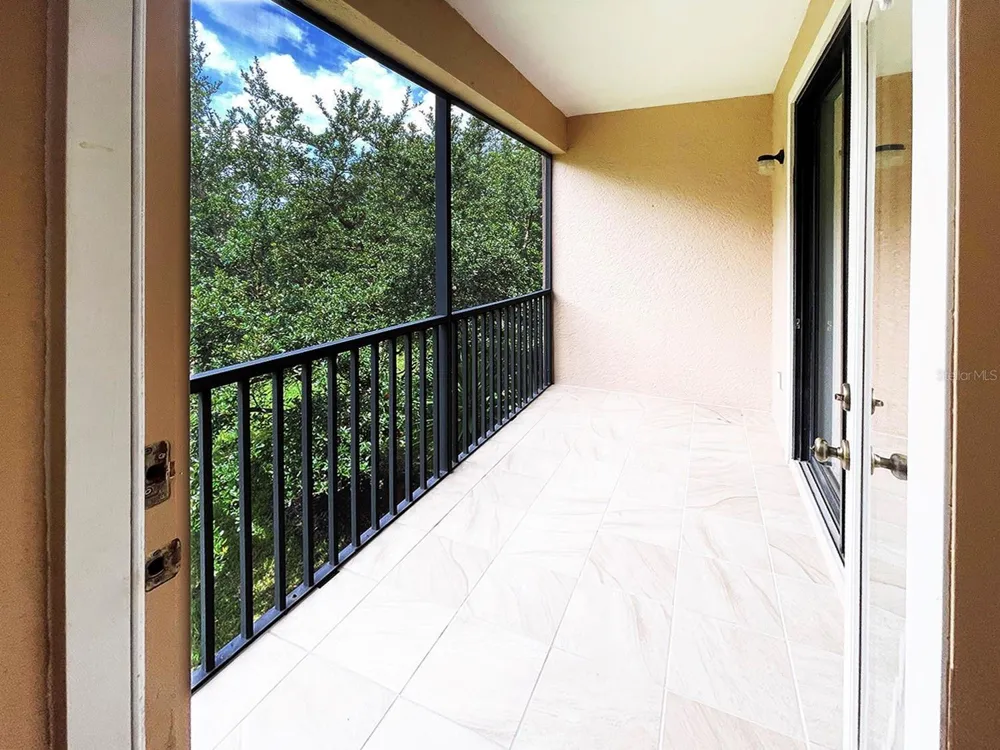 4218 VIA PIEDRA CIRCLE #4-201 Sarasota, FL 34233
