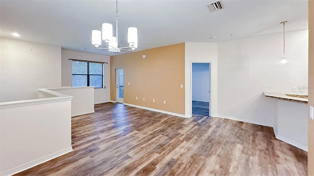4218 VIA PIEDRA CIRCLE #4-201 Sarasota, FL 34233