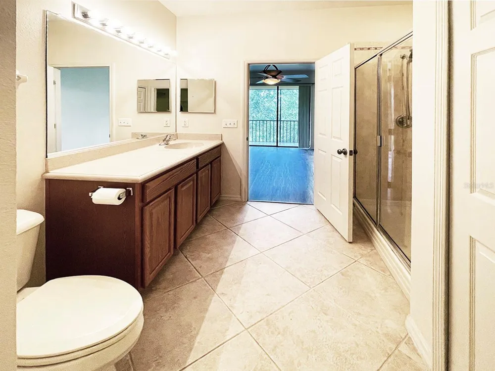 4218 VIA PIEDRA CIRCLE #4-201 Sarasota, FL 34233