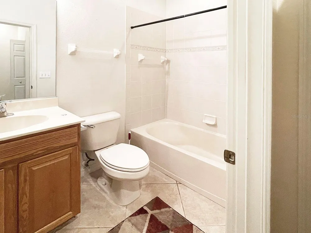 4218 VIA PIEDRA CIRCLE #4-201 Sarasota, FL 34233