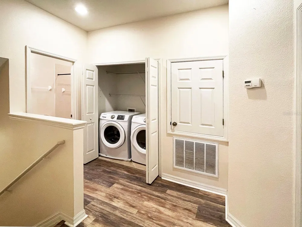 4218 VIA PIEDRA CIRCLE #4-201 Sarasota, FL 34233