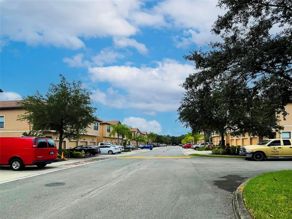 4218 VIA PIEDRA CIRCLE #4-201 Sarasota, FL 34233