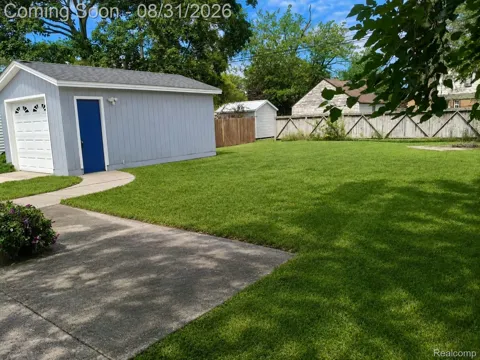 279 W 21st Street