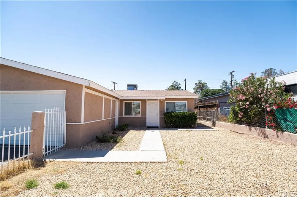 1912 Sunset St Barstow, CA 92311
