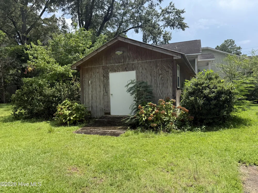 208 Crescent Drive Windsor, NC 27983