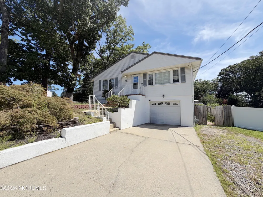 35 Ruth Place Eatontown, NJ 07724