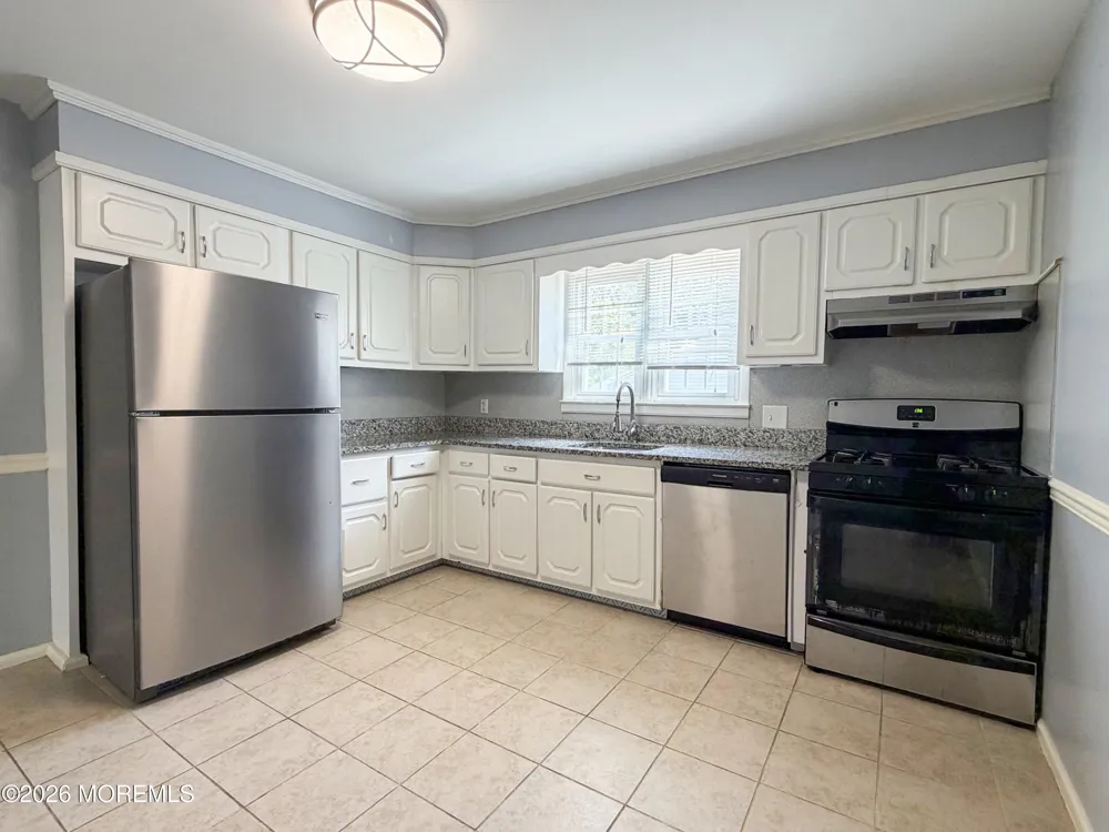 35 Ruth Place Eatontown, NJ 07724