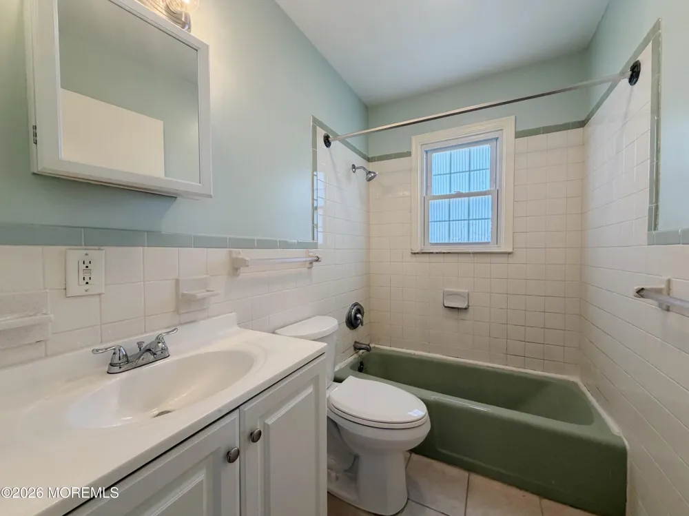 35 Ruth Place Eatontown, NJ 07724
