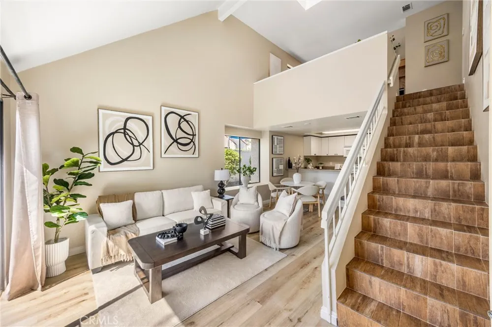 121 Grenada Laguna Niguel, CA 92677