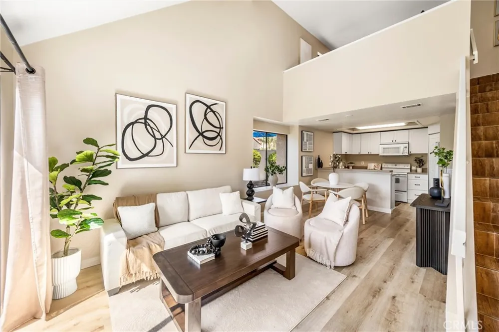 121 Grenada Laguna Niguel, CA 92677
