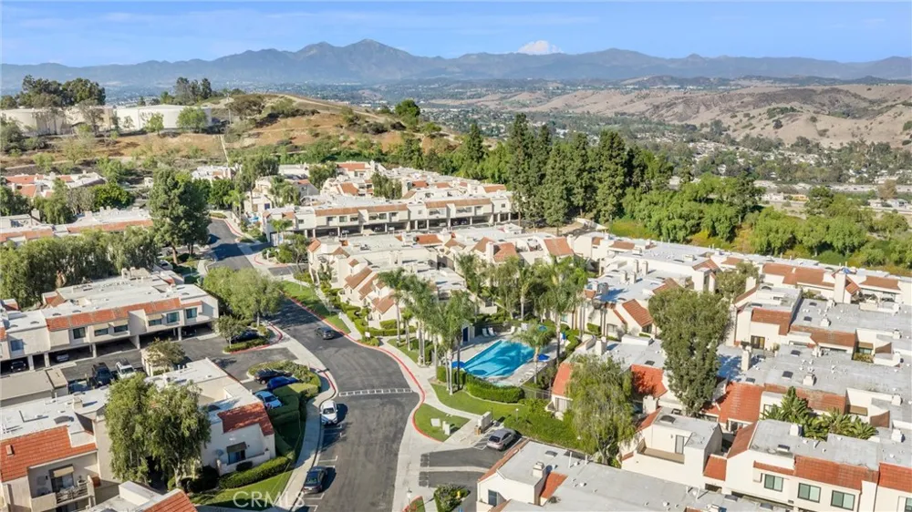 121 Grenada Laguna Niguel, CA 92677