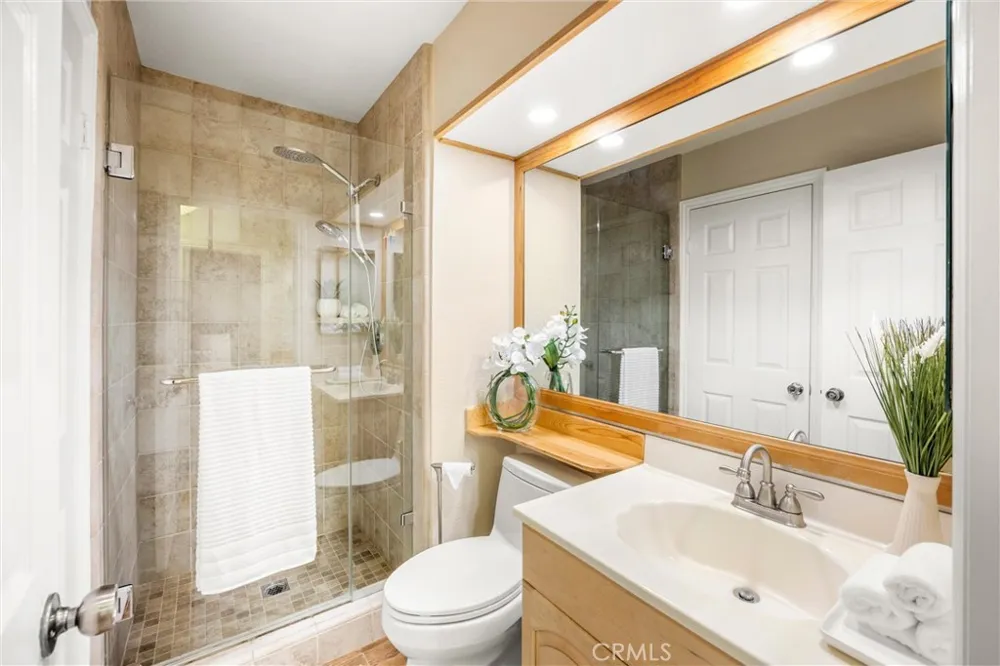 121 Grenada Laguna Niguel, CA 92677