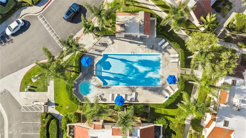 121 Grenada Laguna Niguel, CA 92677
