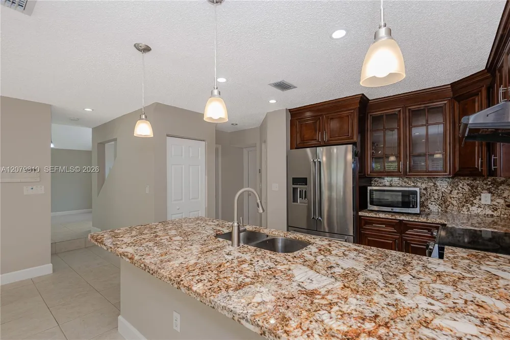 1397 Harbour Side Dr #1397 Weston, FL 33326
