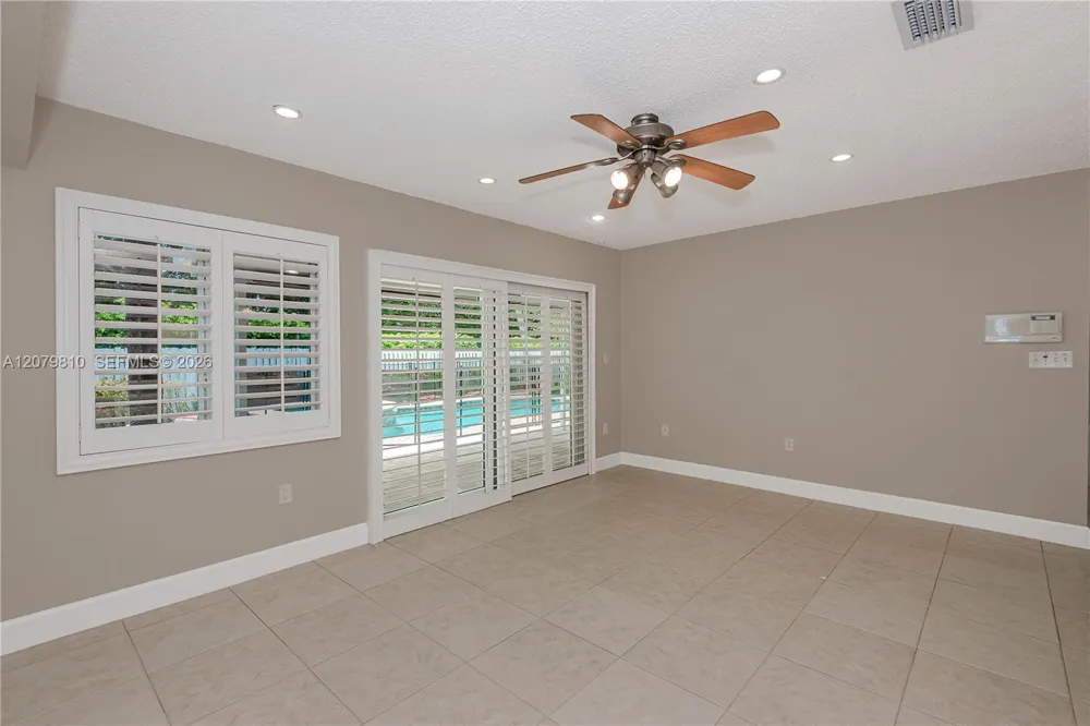 1397 Harbour Side Dr #1397 Weston, FL 33326