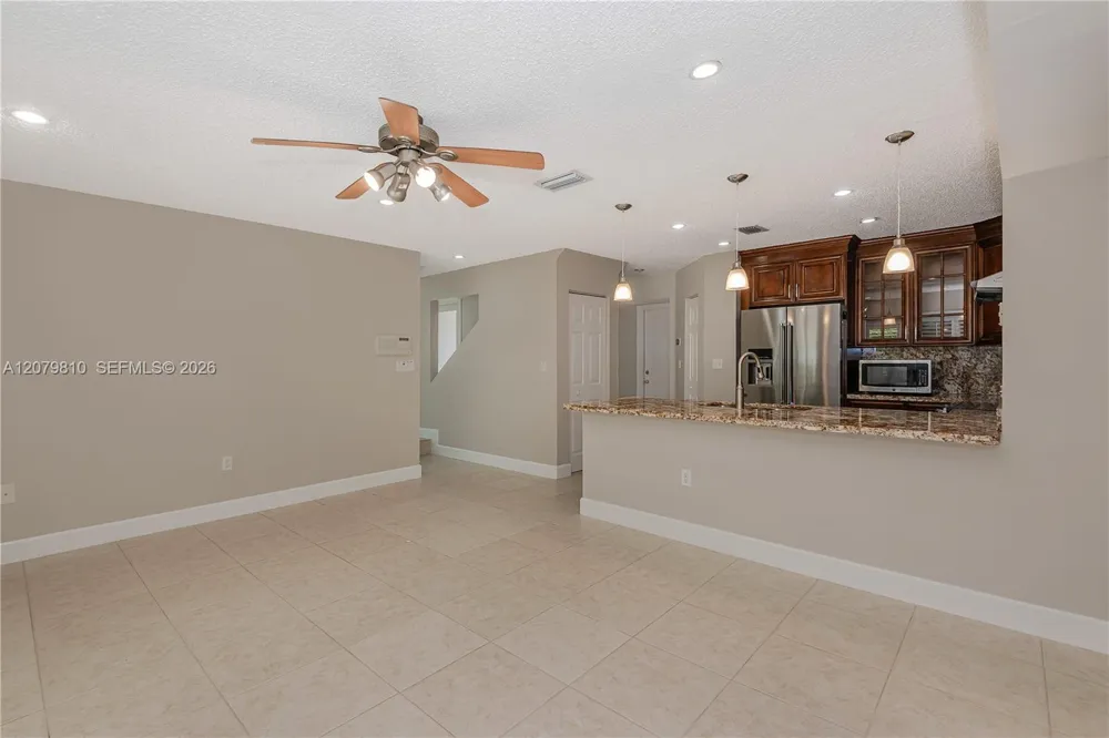 1397 Harbour Side Dr #1397 Weston, FL 33326