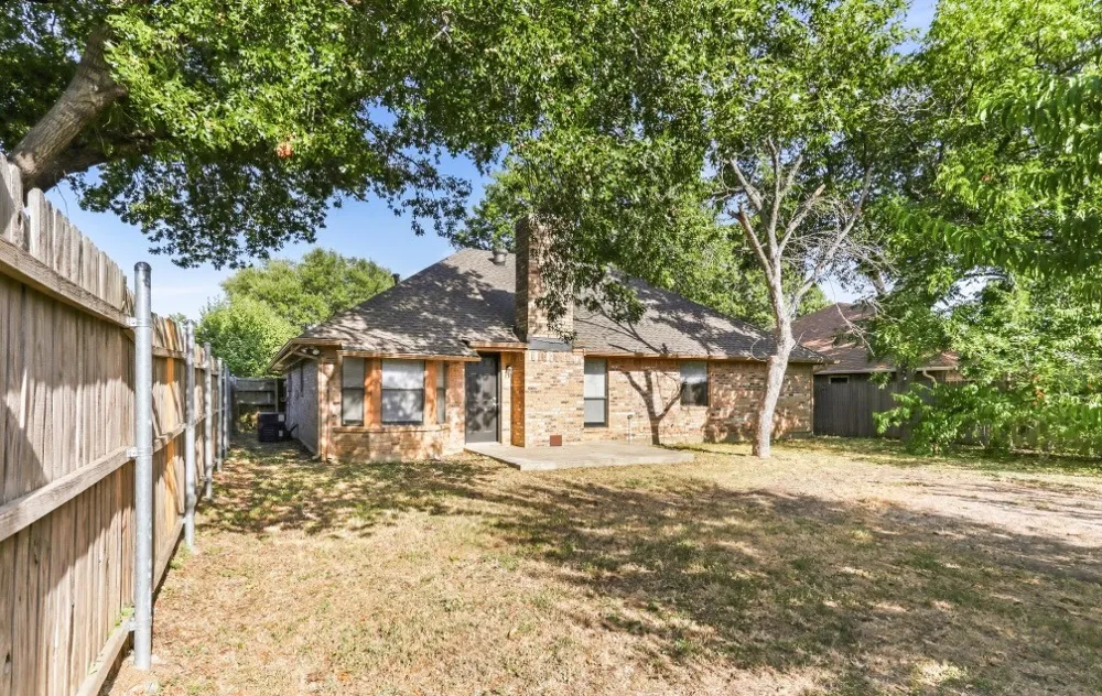 7316 Glen Haven Drive Fort Worth, TX 76133