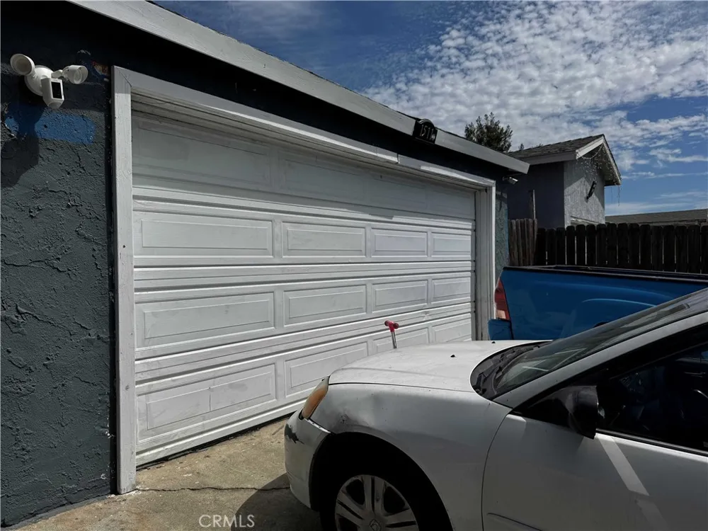 1511 E O STREET Wilmington, CA 90744