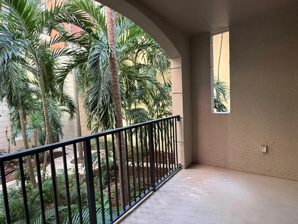 17150 Bay Rd #2201 Sunny Isles Beach, FL 33160