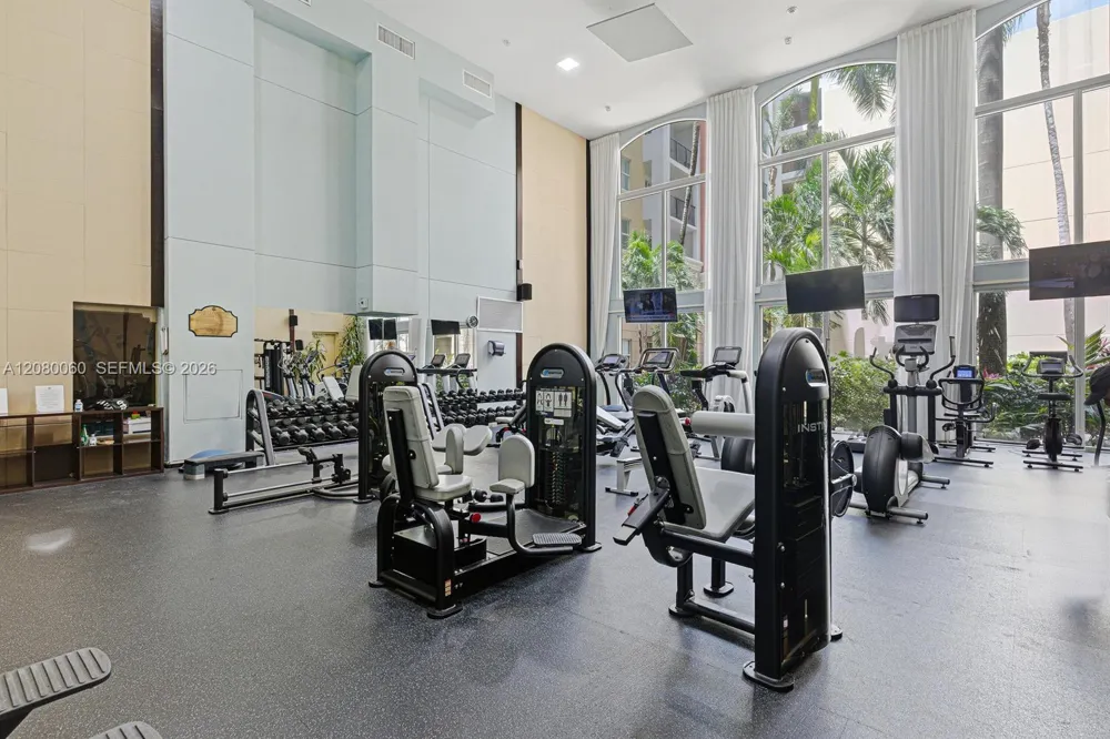 17150 Bay Rd #2201 Sunny Isles Beach, FL 33160