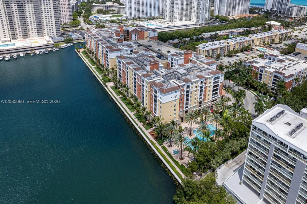 17150 Bay Rd #2201 Sunny Isles Beach, FL 33160