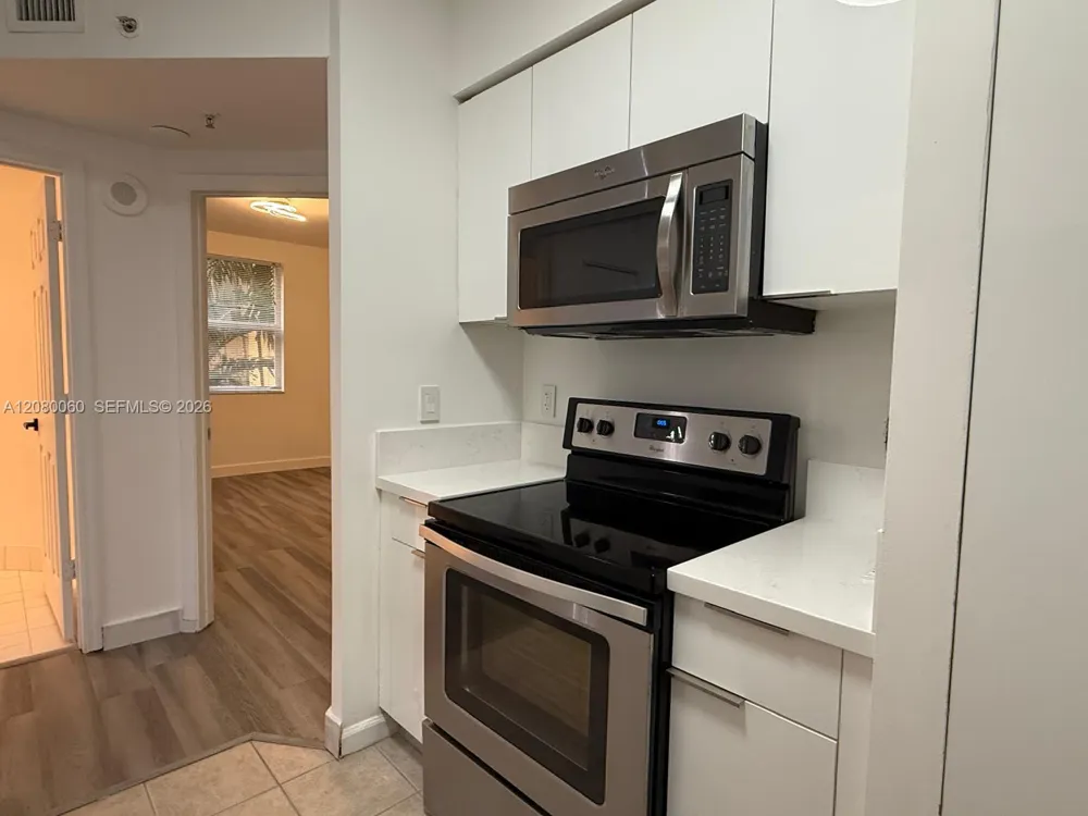 17150 Bay Rd #2201 Sunny Isles Beach, FL 33160