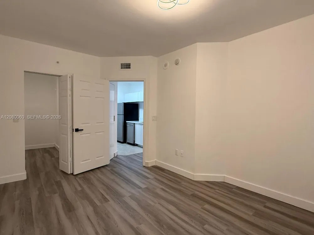 17150 Bay Rd #2201 Sunny Isles Beach, FL 33160